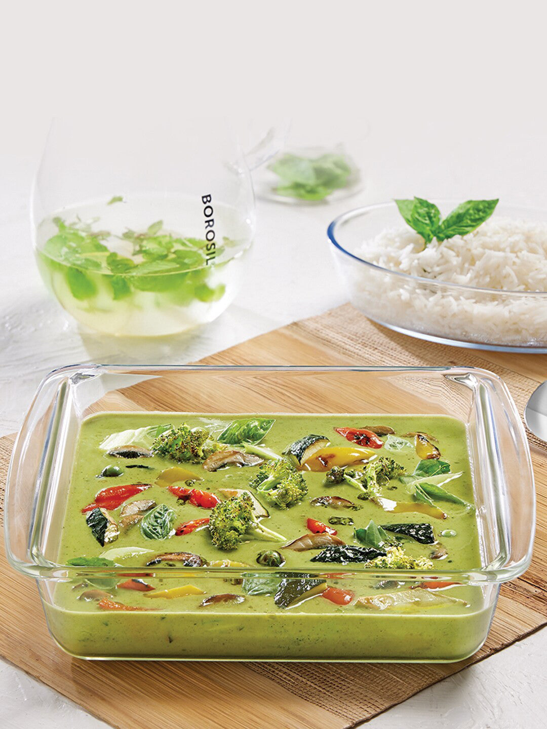 Borosil Square Dish with Handle Easy Grip (2 L)