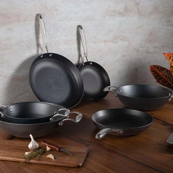 Stahl Blacksmith Hybrid Enamelled Cast Iron Kadhai – 1.3L