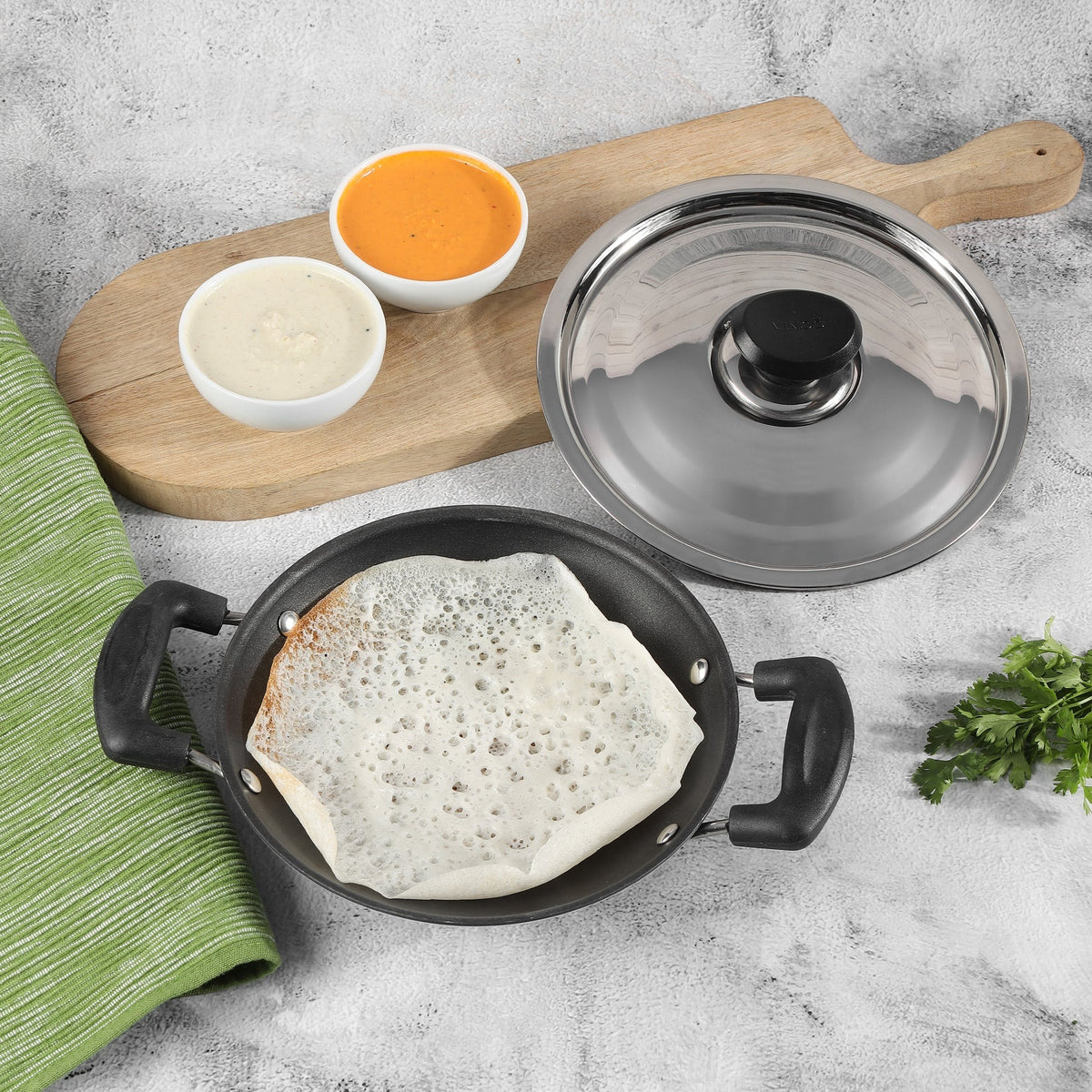 Vinod Zest Non-Stick Appachetty with Lid (20 cm)