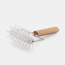 Rena Docker Cutter, Stainless Steel Wheel, Baking & Pastry Tool