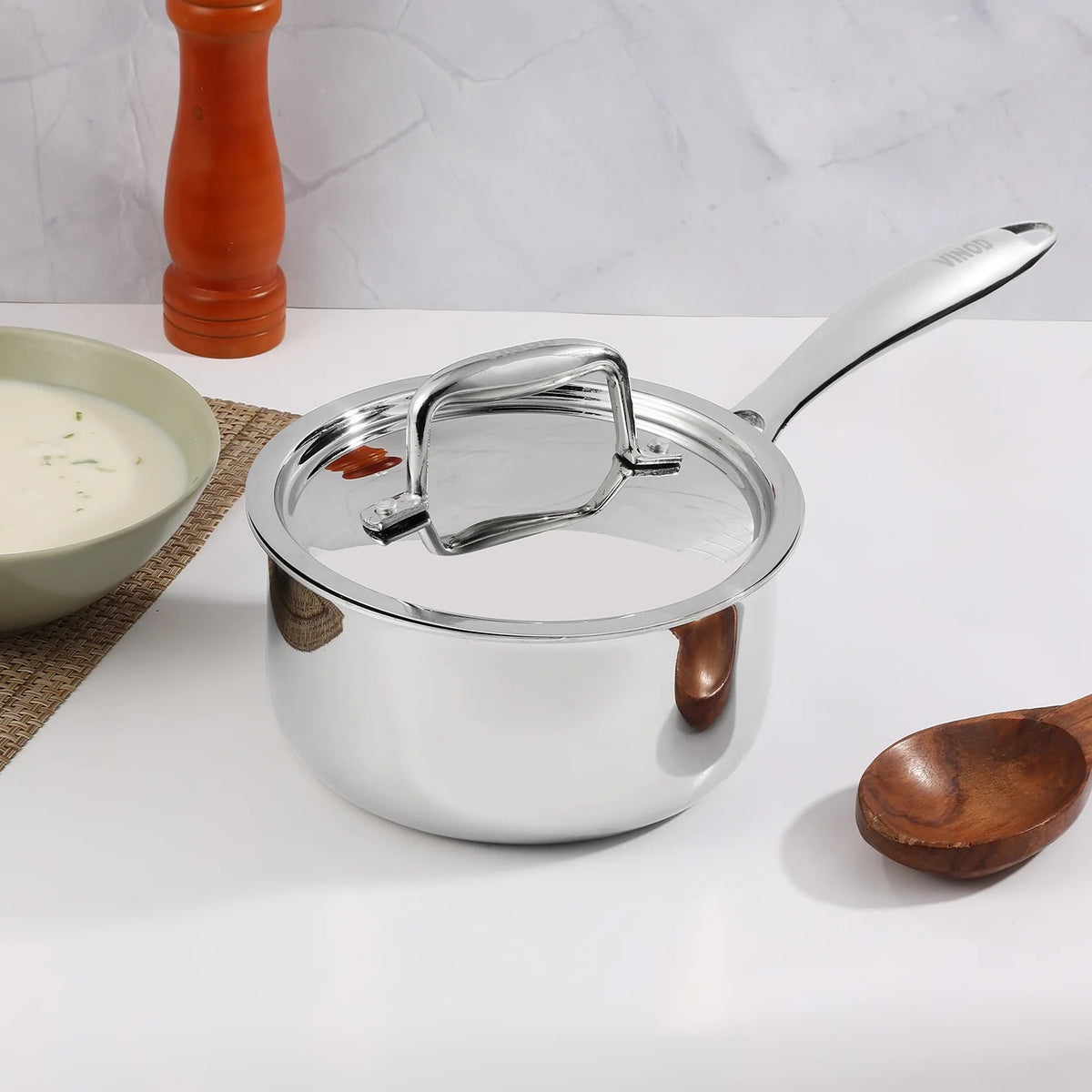 Vinod Platinum Triply Stainless Steel Saucepan with Lid (2.2 L)